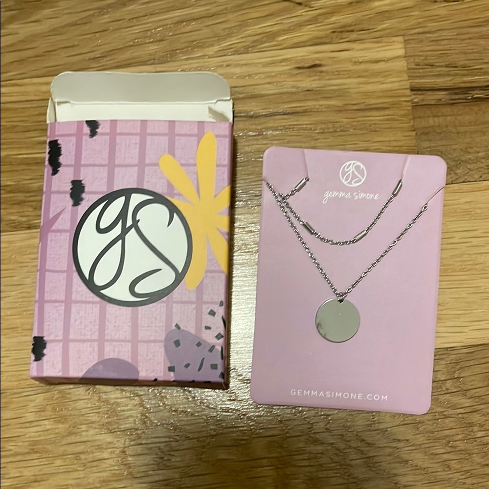 🎈BUNDLE 3/$20🎈Silver Disc Pendant Necklace